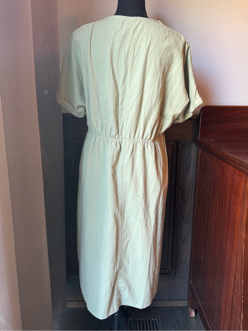 Light Sage Tie-Front Midi Dress large - Picture 4 of 7